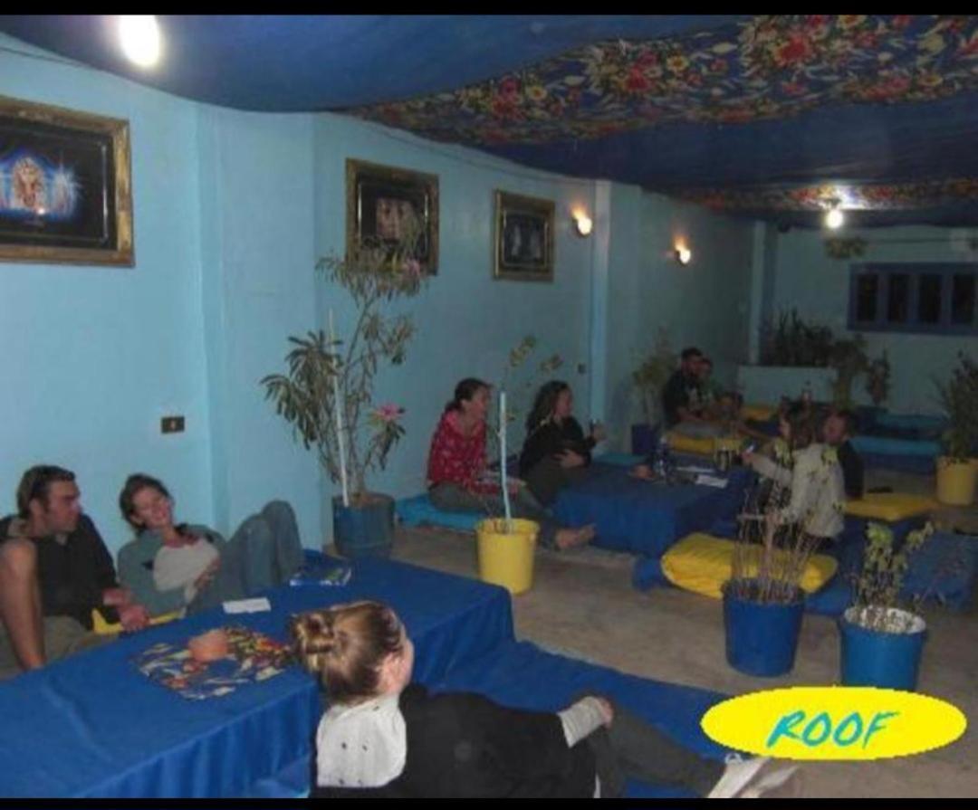 Oasis Hotel 2*